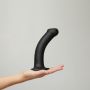 Miękkie gładkie czarne dildo z przyssawką 18 cm - 6